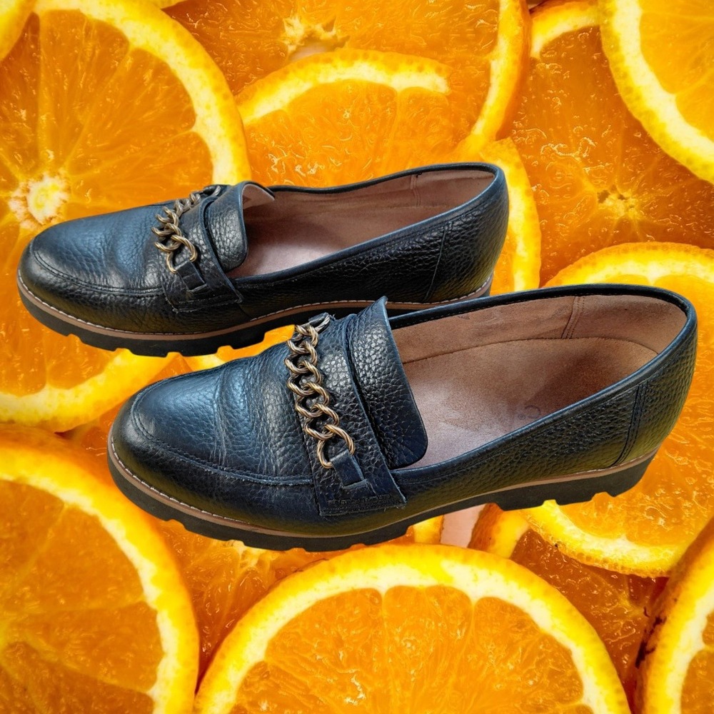 Vionic Emalyn Black Pebbled Leather Lug Sole Chain‎ Loafers Womens 9.5 Orthotic